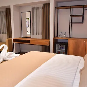 https://313-boutique-hotel.hotels-in-tirana.com