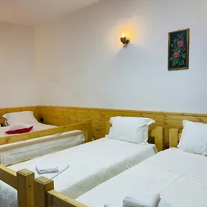 Pensión Medieval, Gjirokastër